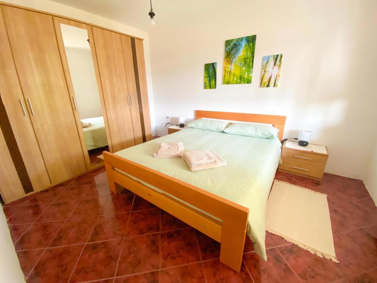Apartment Moon Pobegi Exterior foto
